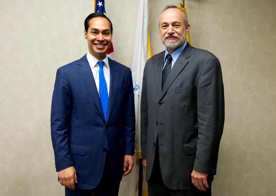 SOHUD Castro Visit Baltimore Field Office (15559392862)