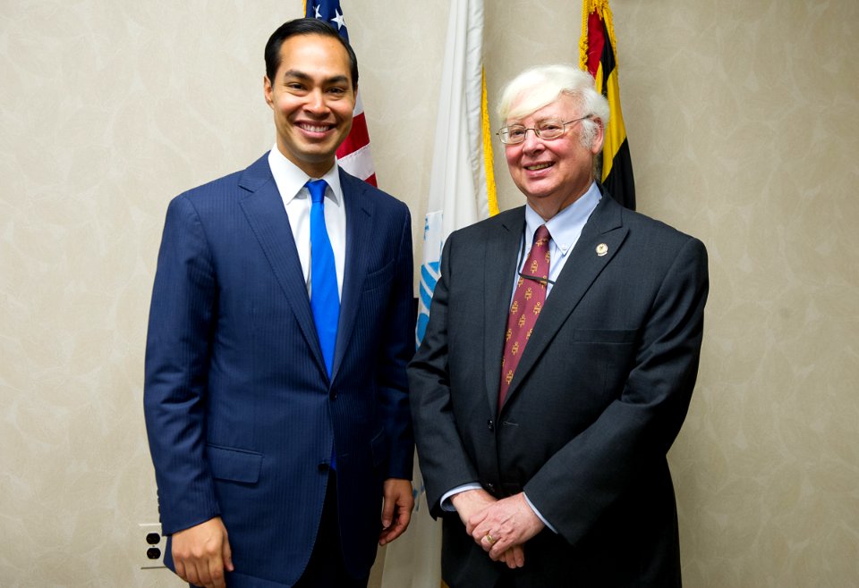 SOHUD Castro Visit Baltimore Field Office (15558557765)