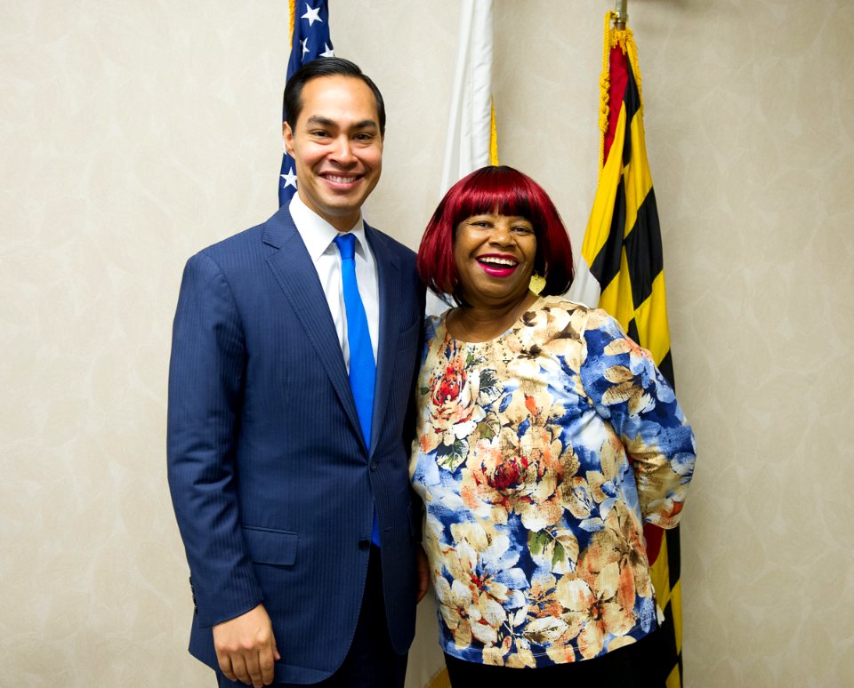 SOHUD Castro Visit Baltimore Field Office (15371921539)