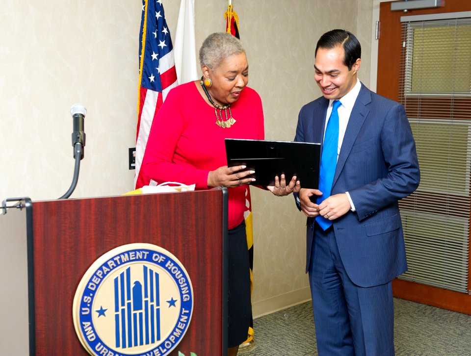 SOHUD Castro Visit Baltimore Field Office (15372541787)