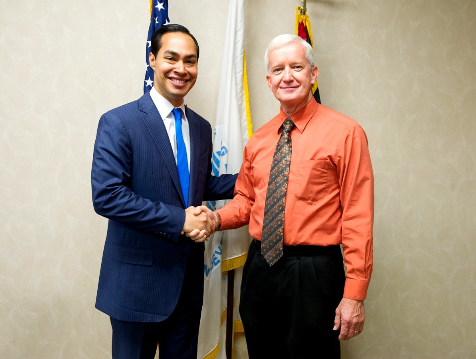 SOHUD Castro Visit Baltimore Field Office (15559390942)