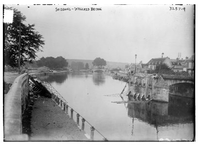 Soissons-wrecked bridge LCCN2014697748