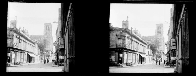 Soissons. Cathédrale - Fonds Berthelé - 49Fi923