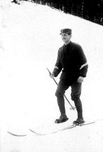 Soldat beim Skitraining - CH-BAR - 3236782