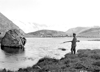 Soldat am Bergsee - CH-BAR - 3238900