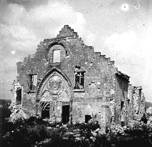 Soissons. St Paul. Ruines - Fonds Berthelé - 49Fi931 (cropped)