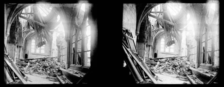 Soissons. Cathédrale. Intérieur - Fonds Berthelé - 49Fi924
