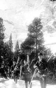 Soldaten mit Ski in der Region des Monte-Moro-Pass - CH-BAR - 3237154