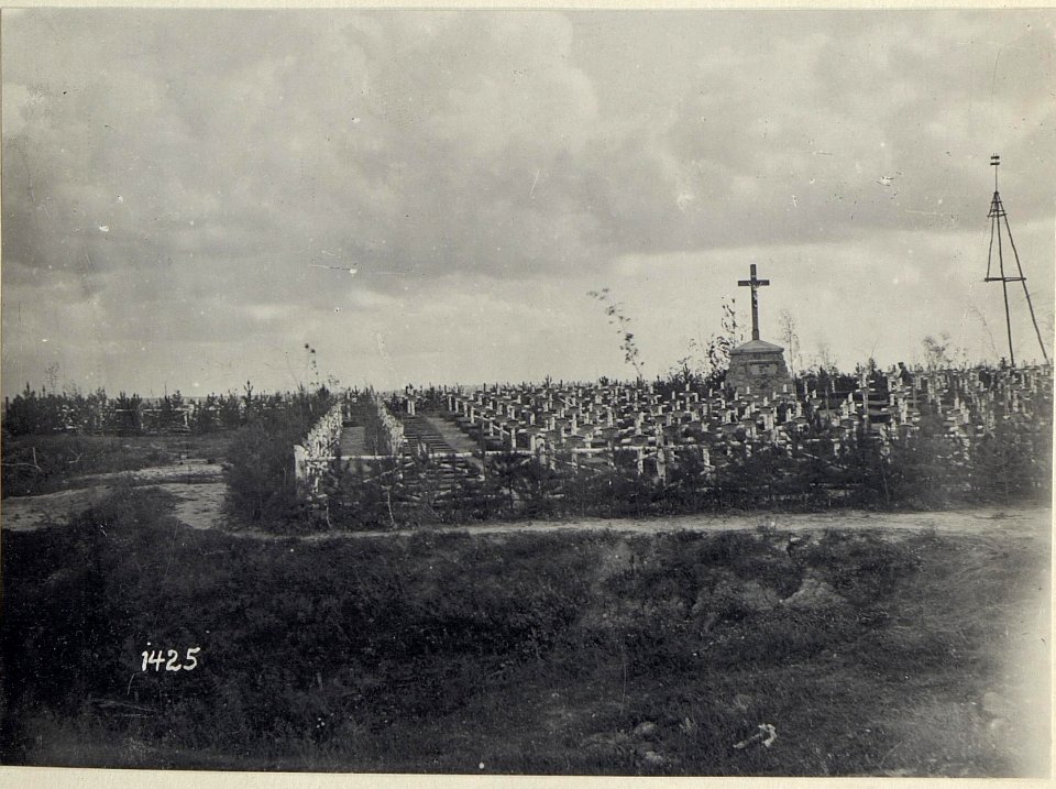 Soldatenfriedhöfe, Gräber und Denkmäler am russischen Kriegsschauplatz (BildID 15687239)