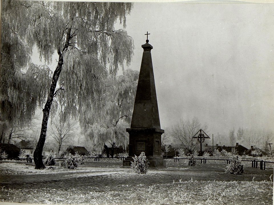 Soldatenfriedhöfe, Gräber und Denkmäler am russischen Kriegsschauplatz (BildID 15689052)