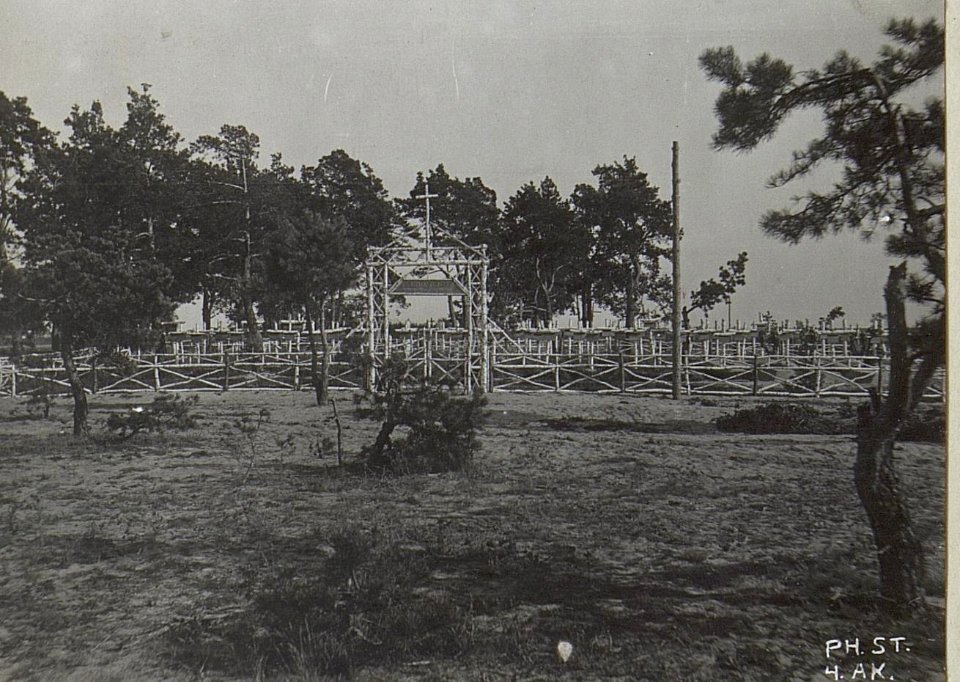 Soldatenfriedhof Div.San.Kol.45 (BildID 15696288)