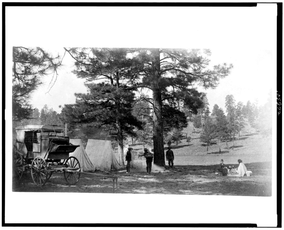 Soldiers and families in camp in Central Arizona LCCN92513336