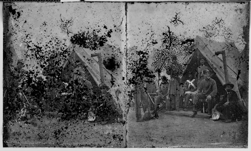 Soldiers at tent - NARA - 529742