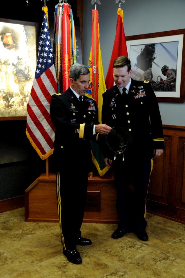 Soldier receives Broken Wing (6986278256)