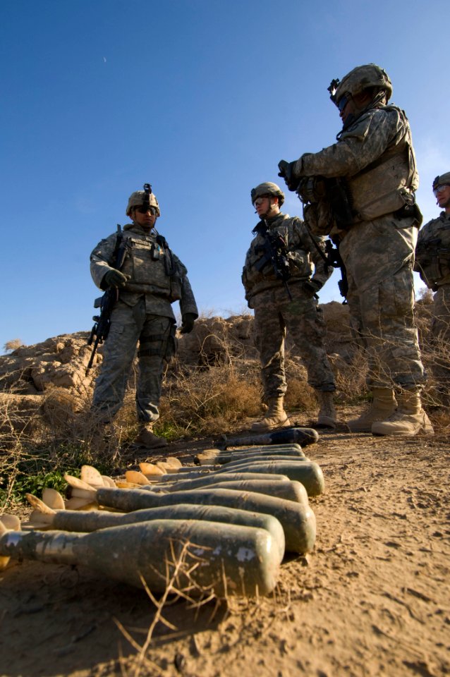 Soldiers in Baqubah DVIDS142513