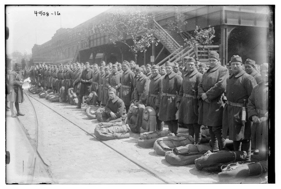 Soldiers of the 32nd Infantry Division LCCN2014708929