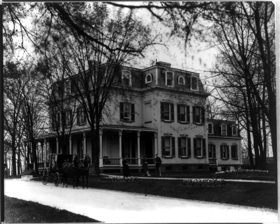 Soldiers' Home, exterior showing house, Washington, D.C LCCN2001704498