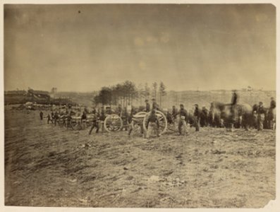 Soldiers preparing cannons on the battlefield LCCN2013649039