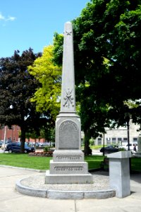 Soldiers' Monument - Monument Square, Leominster, Massachusetts - DSC06172 photo