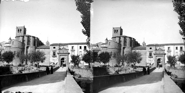 Solsona amb un portal i l'església (AFCEC BORDAS D 3039)
