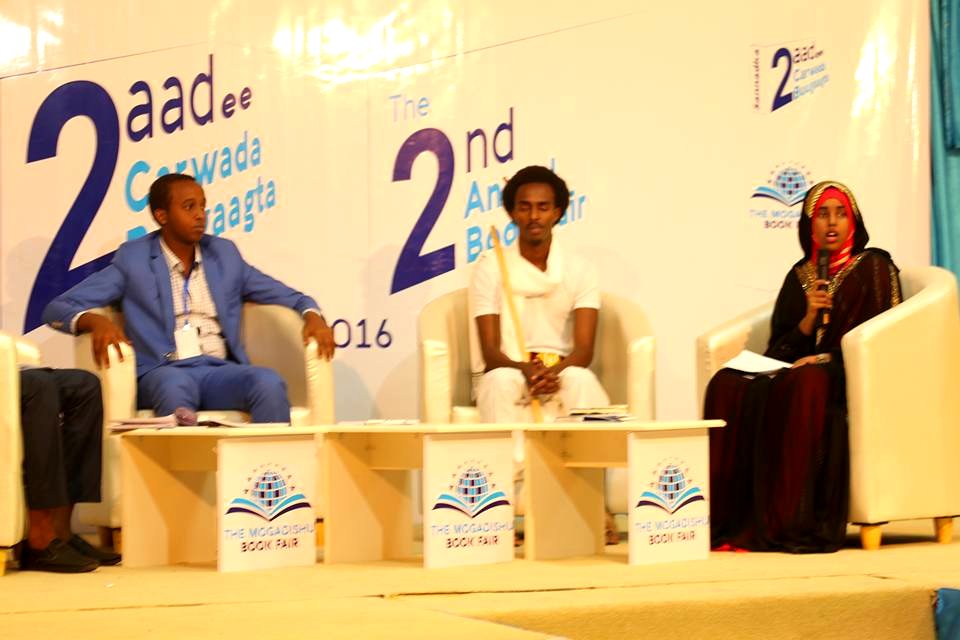 Somalia Mogadishu Book Fair 2016 (28950794800)
