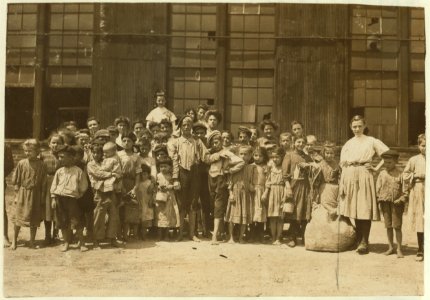 Some of the workers in a Md. packing company. Plenty of work for even the tiniest hands. Many have to carry heavy boxes full of beans etc. LOC nclc.00032