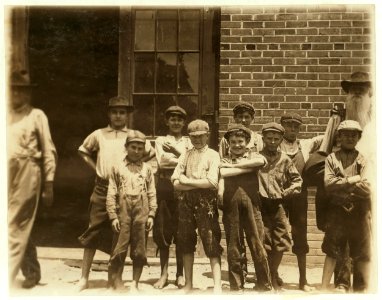 Some of the youngsters working in Belton Mfg. Co., Belton, S.C. Two of the youngest and J. Henderson, Kelly Street. Percy Morrison, Eugene Simper. LOC nclc.02607
