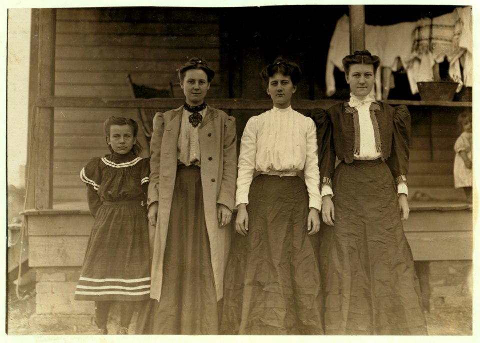 Some operatives-Dillon Mill, Dillon, S.C. Smallest girl said she 'helps.' LOC nclc.01494