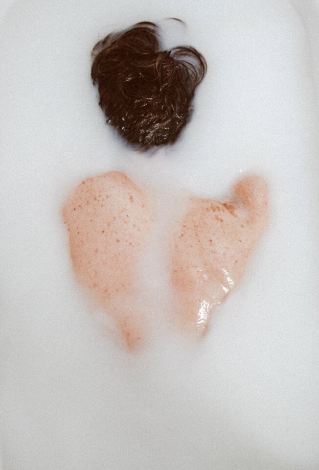 Skin water bathtub