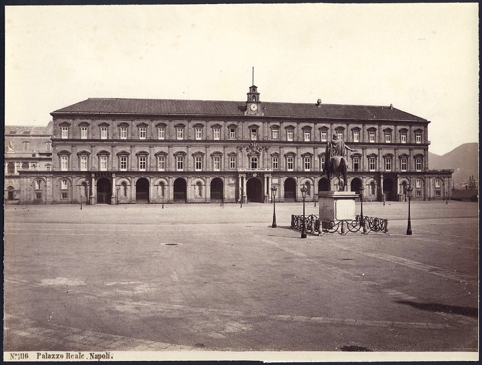 Sommer, Giorgio (1834-1914) - n. 1116 - Napoli - Palazzo Reale (bis)