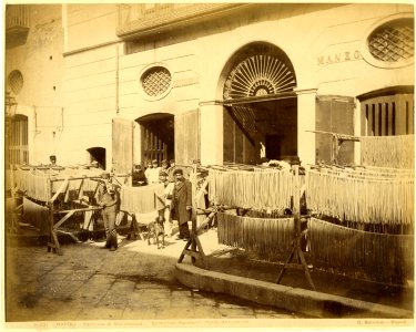 Sommer, Giorgio (1834-1914) - n. 11601 ter - Napoli, Fabbrica di maccheroni
