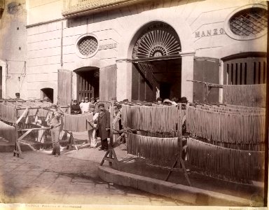 Sommer, Giorgio (1834-1914) - n. 11601 - Napoli, Fabbrica di maccheroni