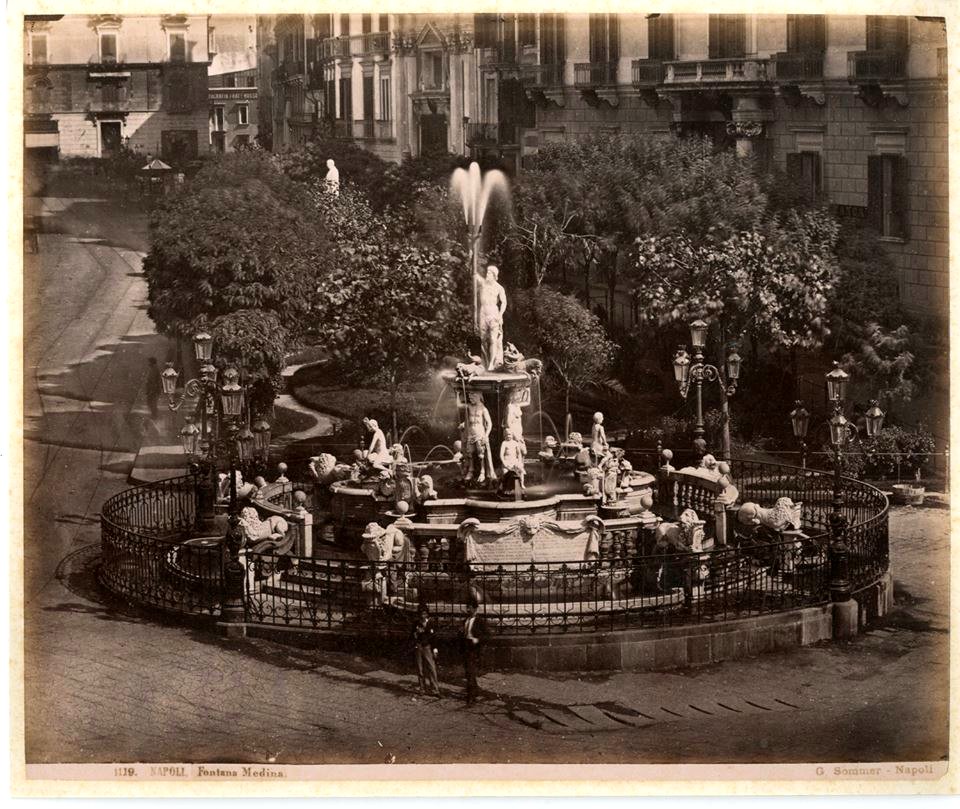 Sommer, Giorgio (1834-1914) - n. 1119 - Napoli, Fontana Medina