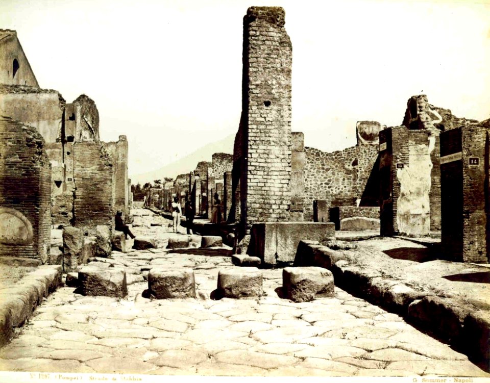 Sommer, Giorgio (1834-1914) - n. 1297 - (Pompei) - Strada di Stabbia (sic) - Alternative take