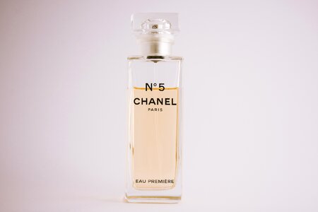 Spray luxury fragrance photo