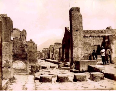 Sommer, Giorgio (1834-1914) - n. 1297 - Pompei - Strada di Stabia