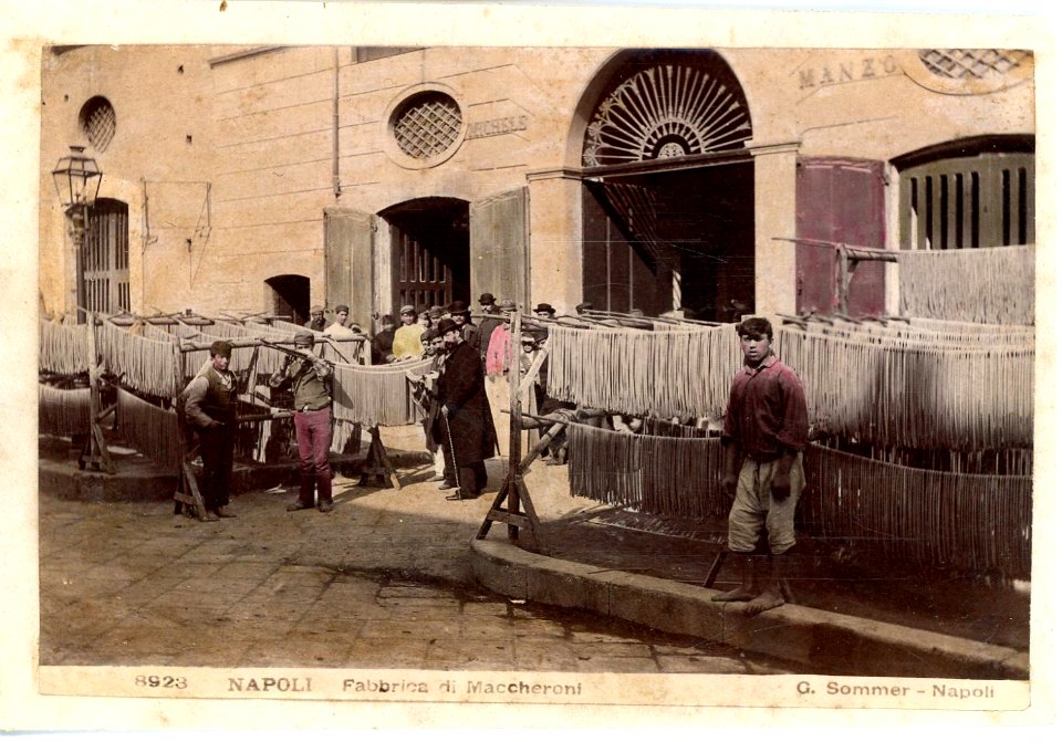 Sommer, Giorgio (1834-1914) - n. 8923 - Napoli, Fabbrica di maccheroni