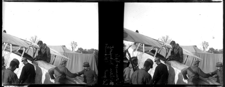 Sommes-Vesle. Biplan Nieuport. Sergent Colombe - Fonds Berthelé - 49Fi430