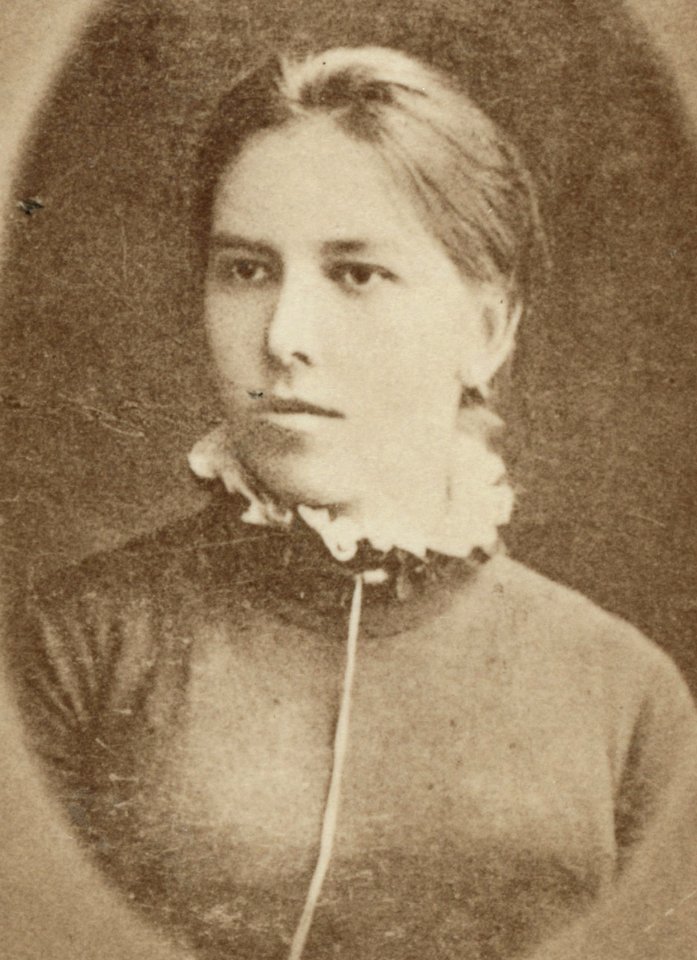 Sophia Nikitina, died on way to place of exile LCCN99615516 (cropped)