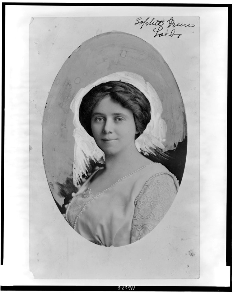 Sophie Irene Loeb, head-and-shoulders portrait, facing front) - Staff photo LCCN96514067