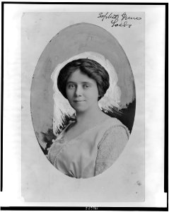 Sophie Irene Loeb, head-and-shoulders portrait, facing front) - Staff photo LCCN96514067