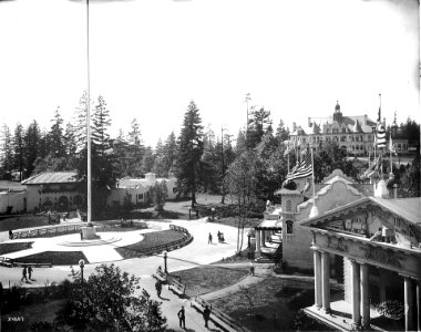 Sons of the American Revolution Flagpole in Dome Circle, Alaska Yukon Pacific Exposition, Seattle, 1909 (AYP 263)