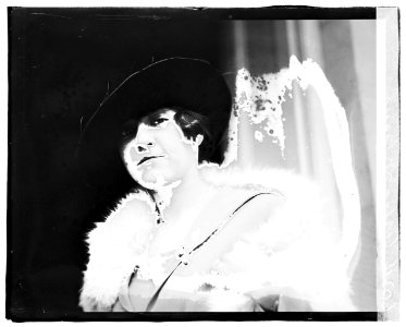 Sophia De Ganna LCCN2016819906