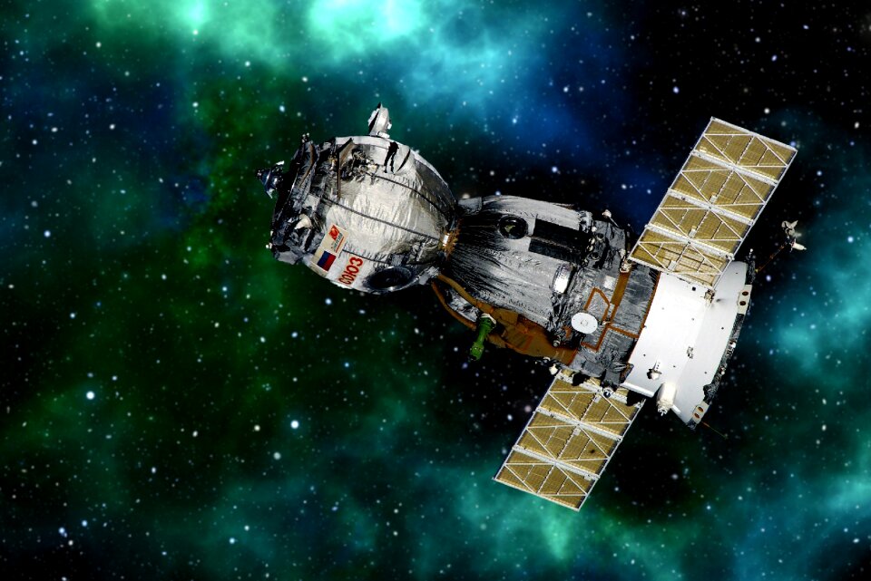 Space station aviation space travel