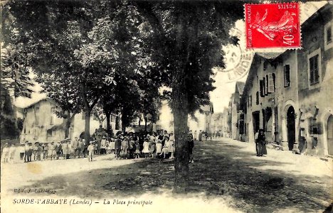 Sorde-l'Abbaye - Place Principale 2