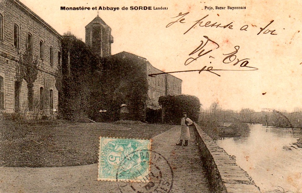 Sorde-l'Abbaye - Terrasse du Monastère 2