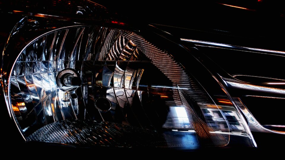 Glass automotive shiny