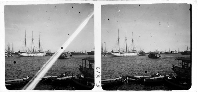 Sortida d ' un balandre del port de Barcelona