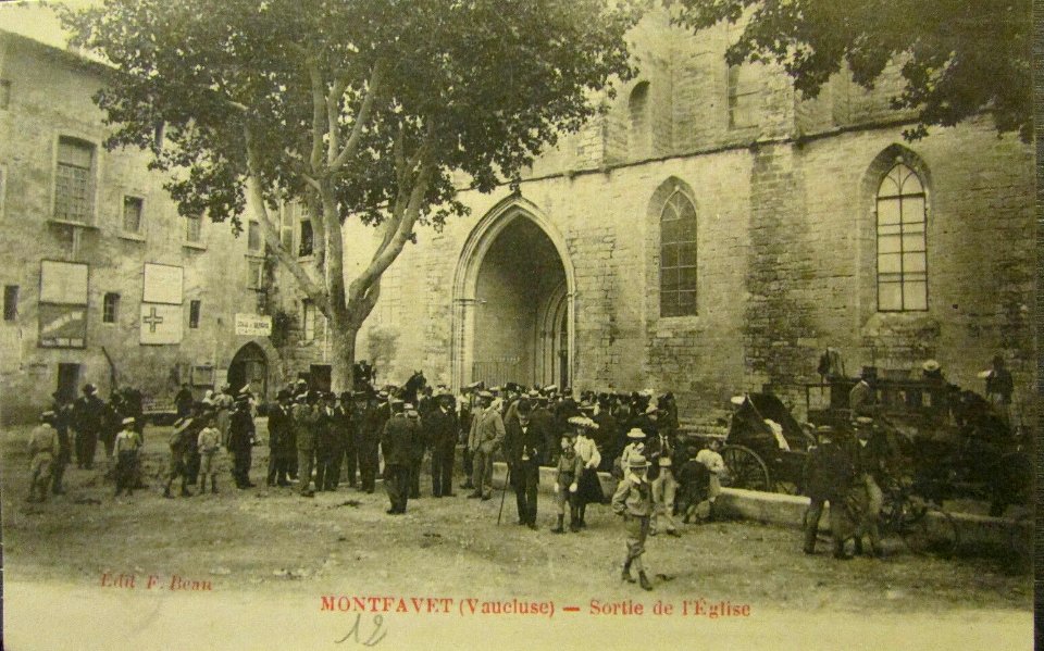 Sortie de messe à Montfavet