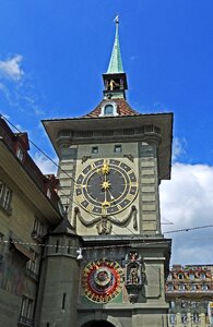 Kramgasse clock architecture photo